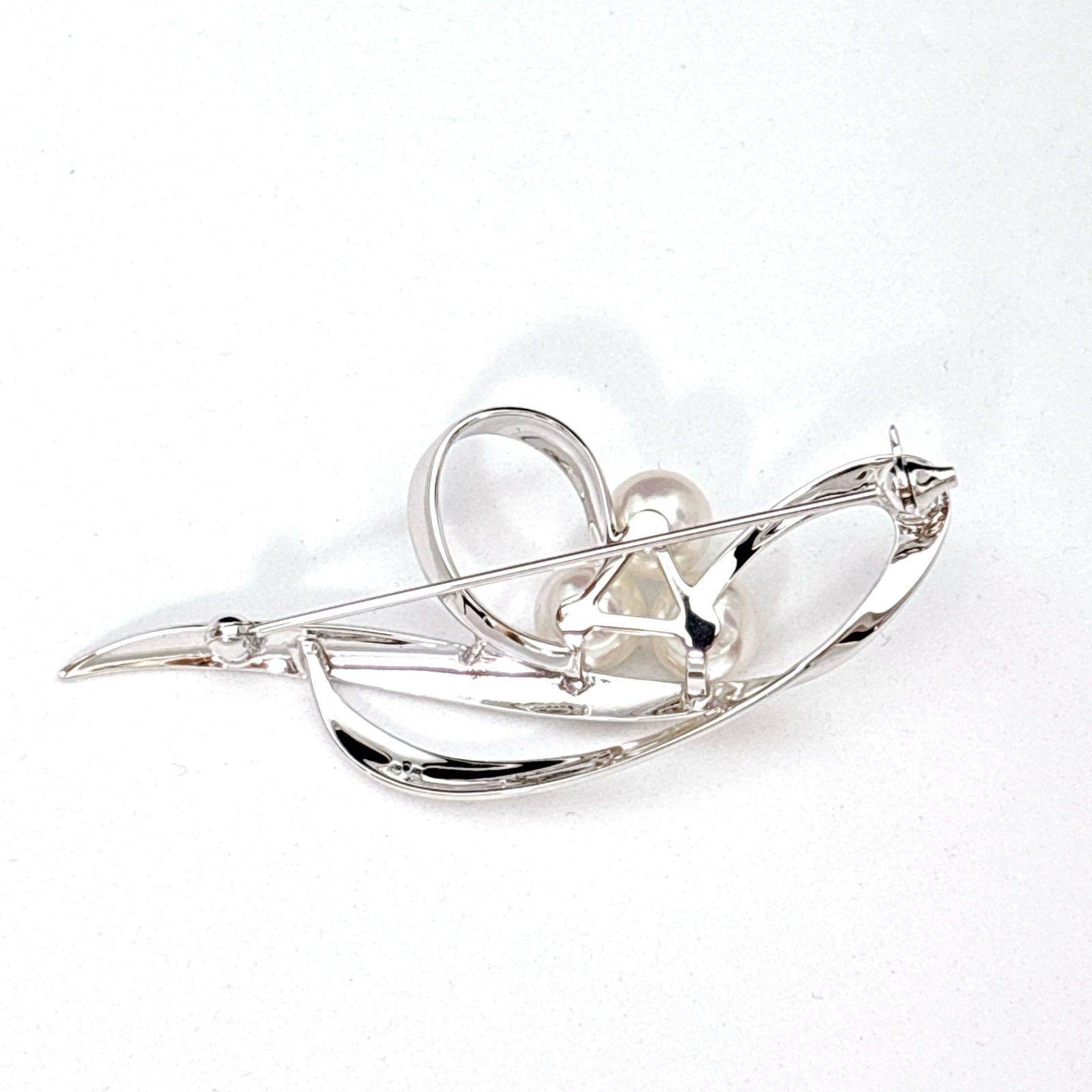 未使用級 MIKIMOTO ミキモト シルバー ブローチ パール 3粒