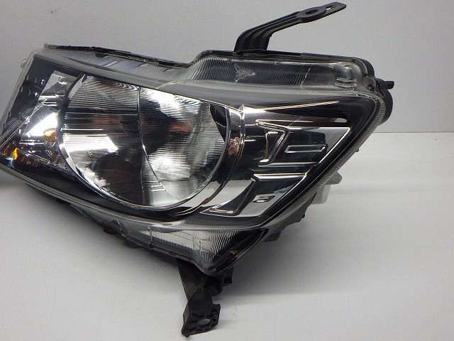 フリードスパイク ヘッドライト左右 HID GB3/4 前期 100-22068 N 33101