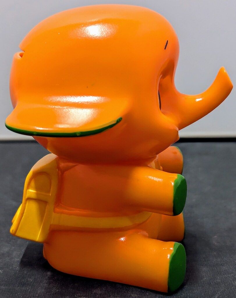 佐藤製薬 ソフビ貯金箱 黄色/ランドセル/8cm/座り/サトちゃん - メルカリ