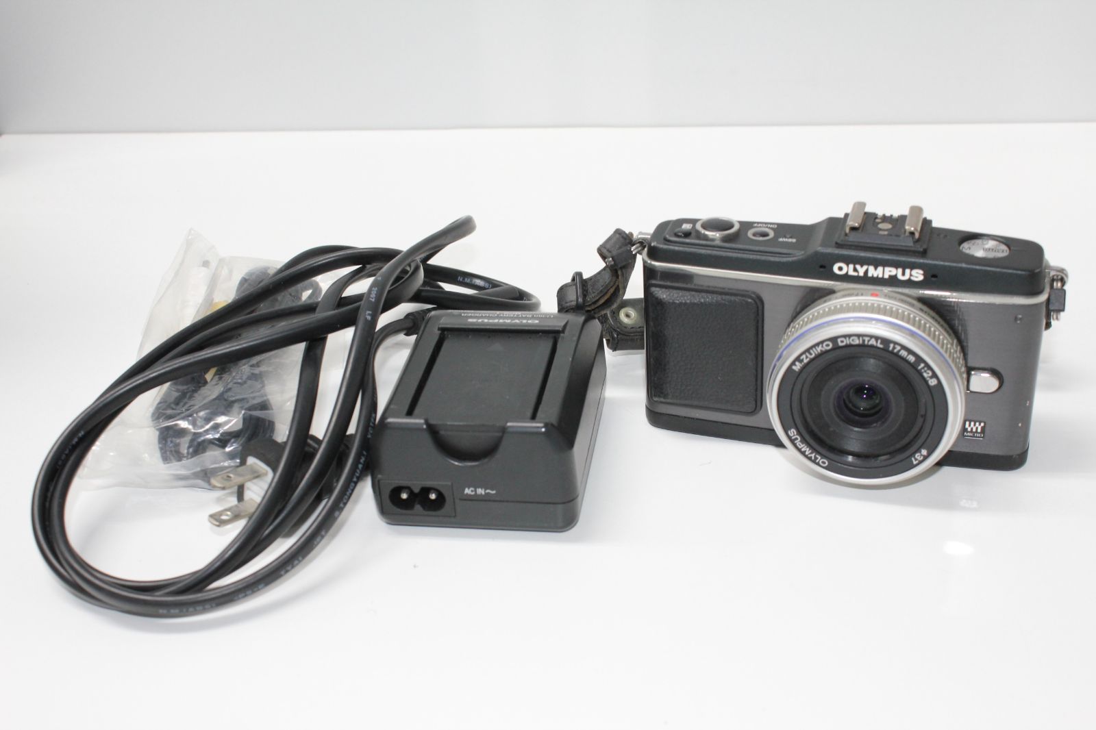 ⭐️訳ありジャンク オリンパスPEN E PL1レンズセット OLYMPUS PEN ミラーレス オリンパス ペン Lite E-PL1 シャンパン