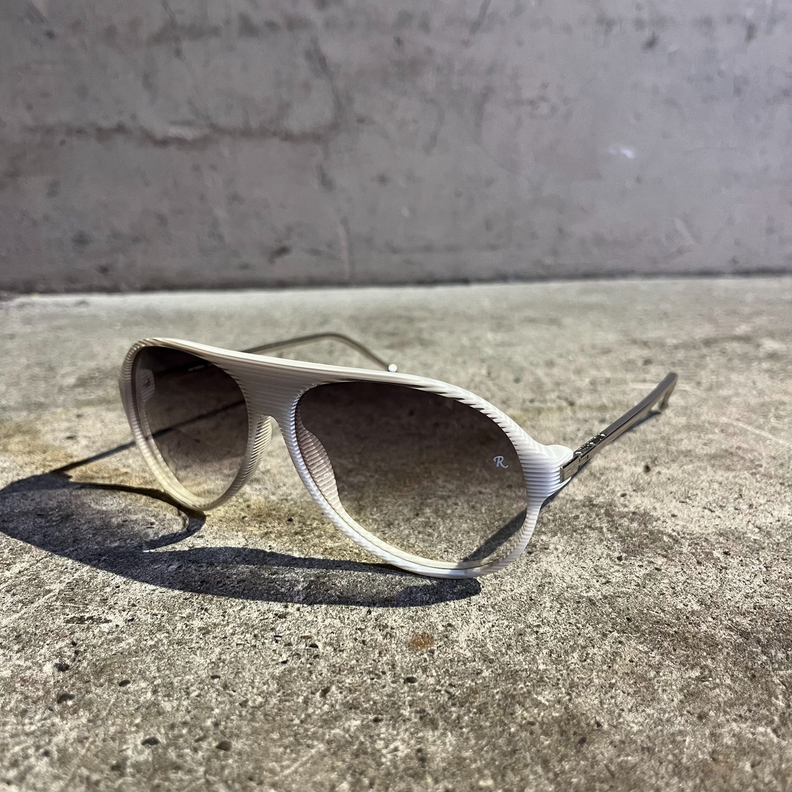 RAF SIMONS × LINDA FARROW CAT2 ティアドロップサングラス