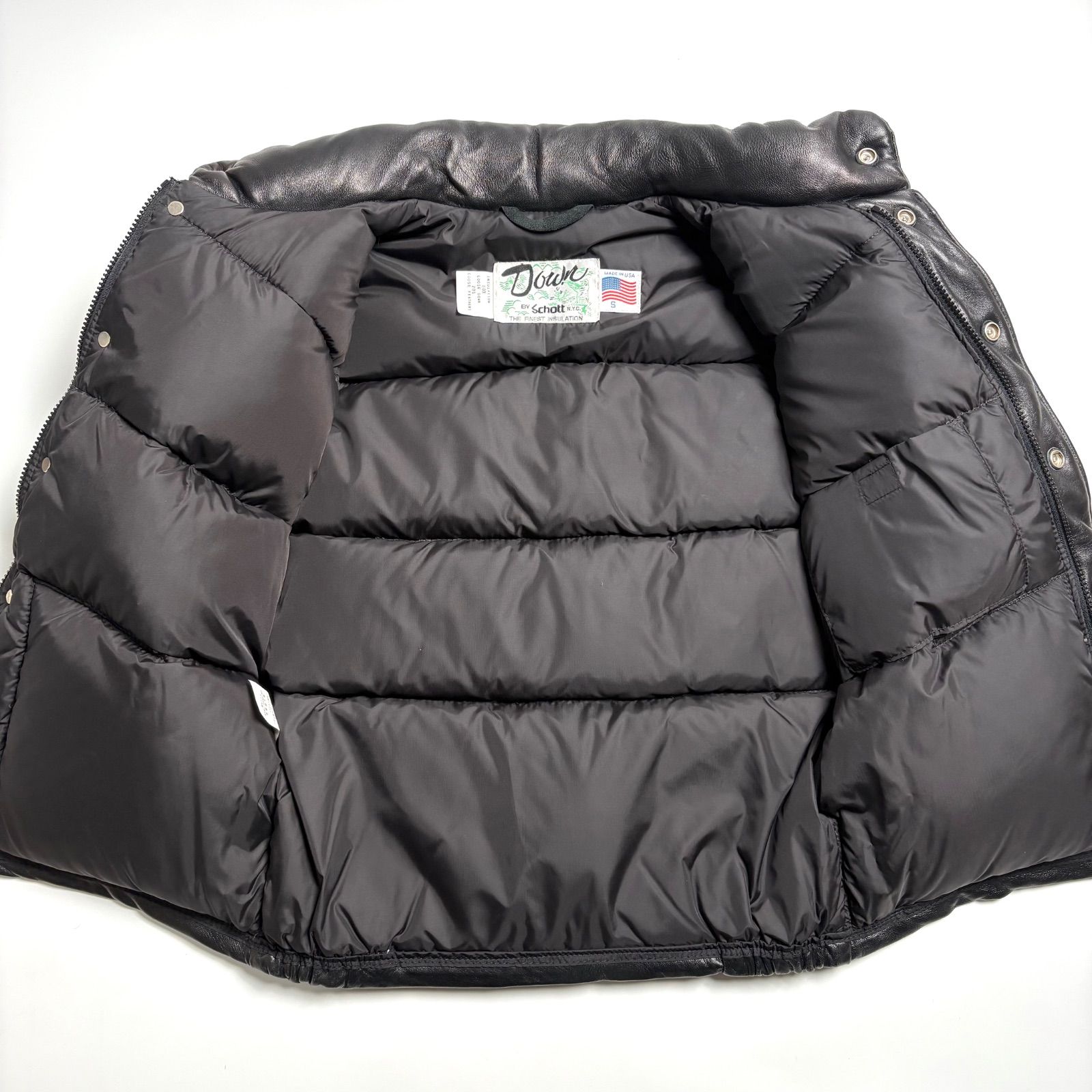 米国製】Schott レザー ダウンベスト 204D 黒 S 牛革 本革 - メルカリ