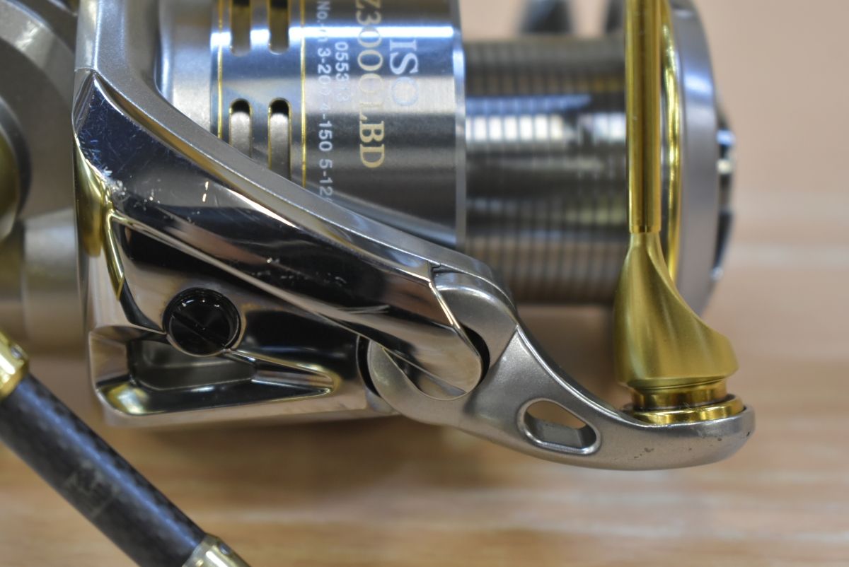 ダイワ 06 トーナメント ISO Z 3000LBD MST スピニングリール DAIWA