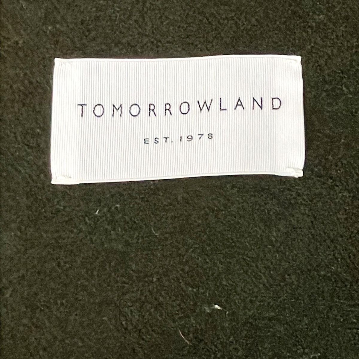 TOMORROWLAND(トゥモローランド) コート サイズL美品 - カーキ 長袖