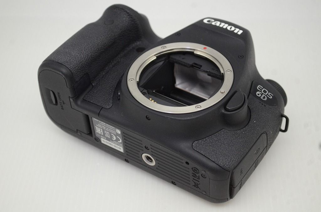 デジタル一眼レフカメラ 251129