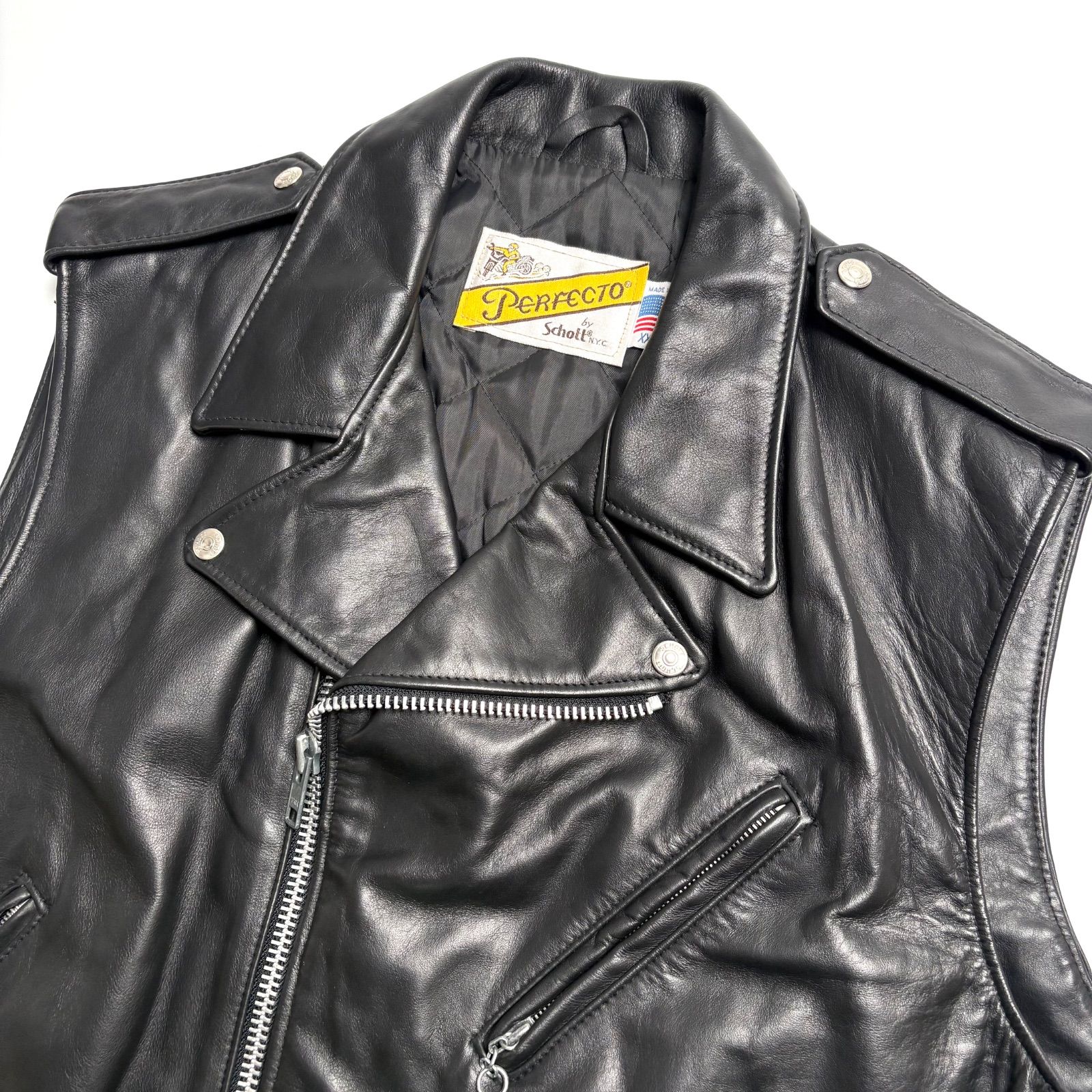 米国製】Schott レザー ライダースベスト 109V 黒 XXL 本革 - メルカリ