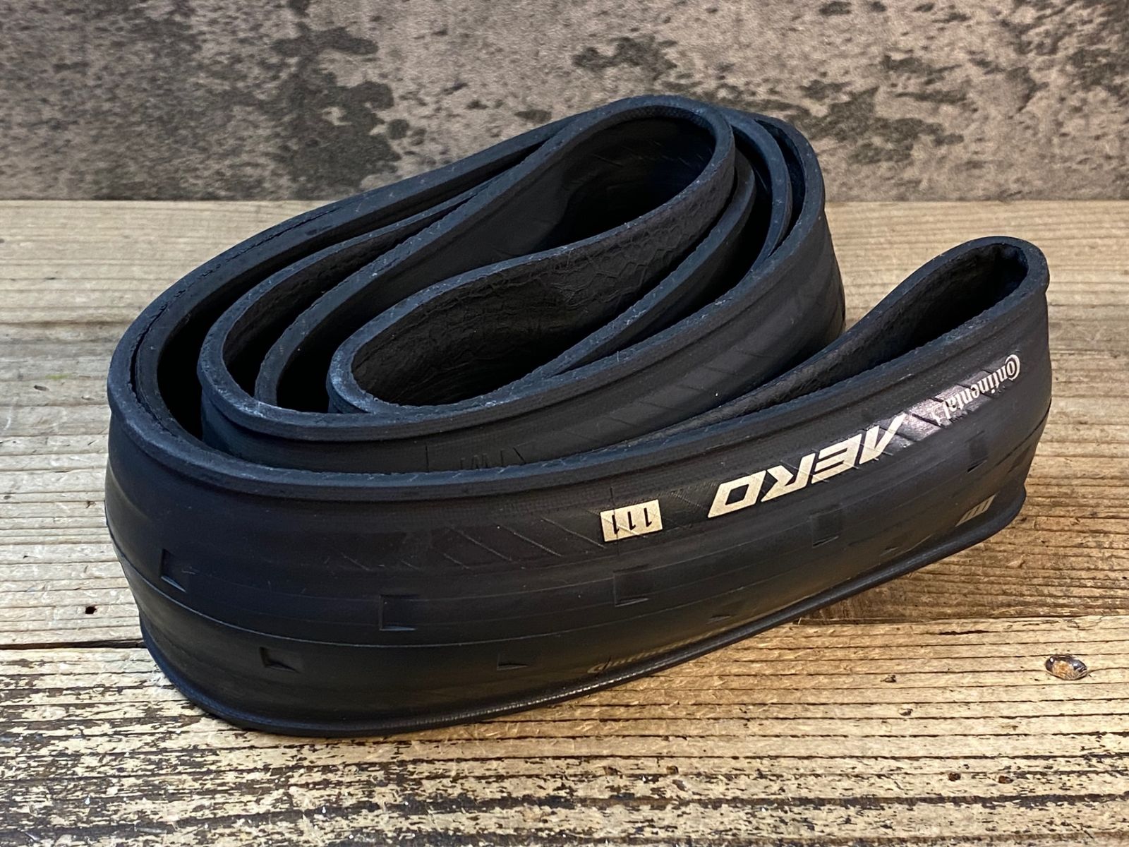 JQ 113 コンチネンタル Continental AERO 111 タイヤ 700 x 26 C