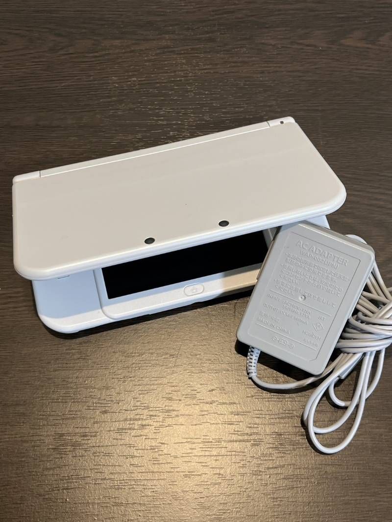 Nintendo 3 DS LL RED-001 パールホワイト newニンテンドー3 DSLL み 動作 ok!