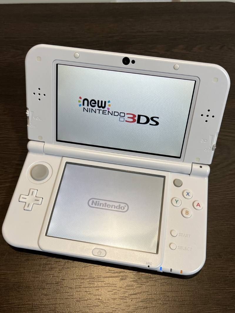 Nintendo 3 DS LL RED-001 パールホワイト newニンテンドー3 DSLL み 動作 ok!