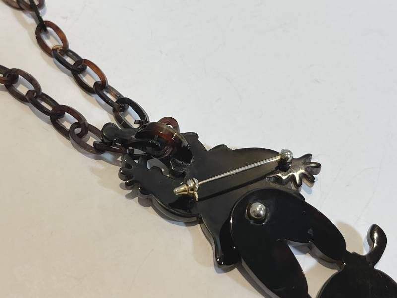 鼈甲螺鈿蒔絵一径作 ピエロ ネックレス ブローチ べっこう 鼈甲