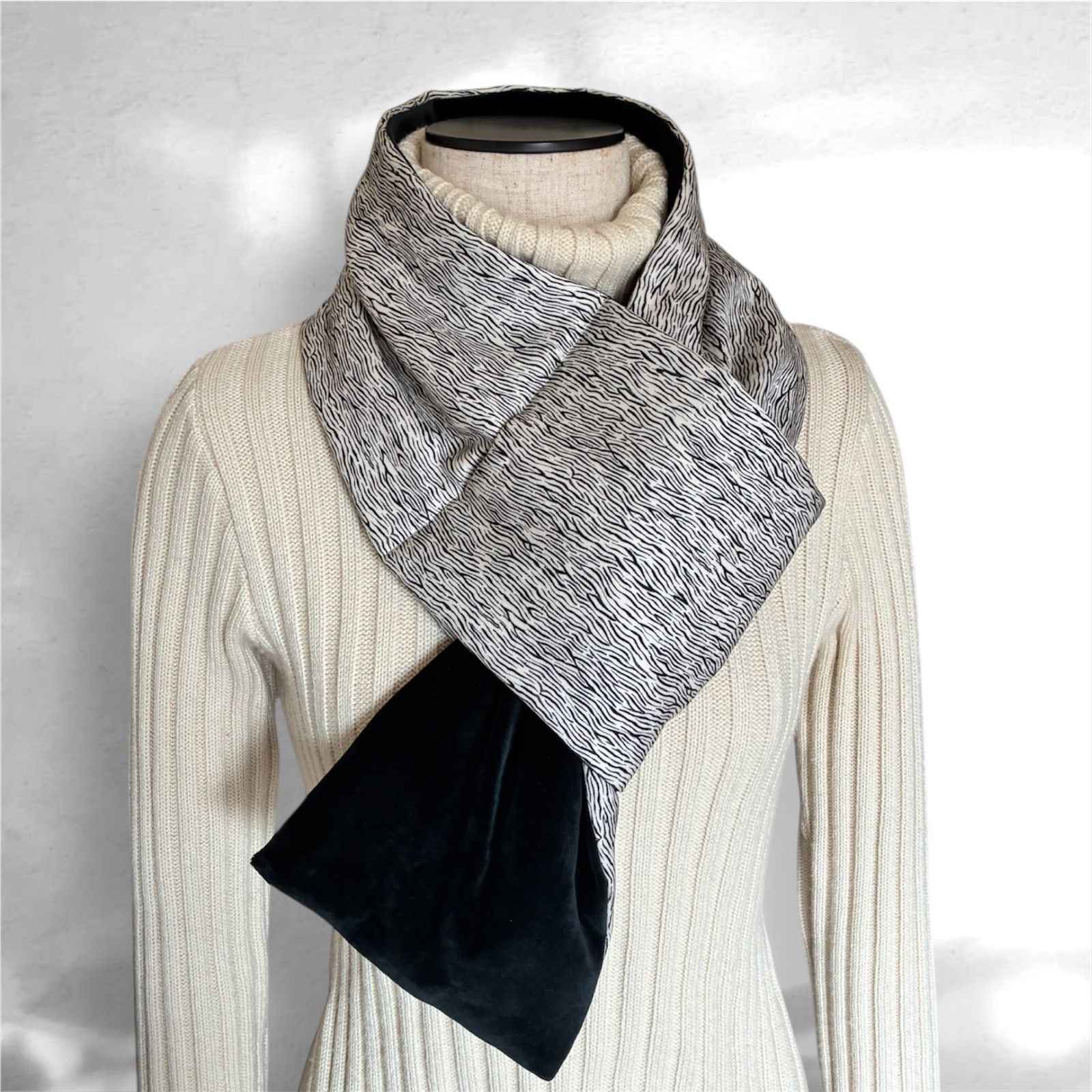 モノトーン古布とベロアのキルティングマフラー 差し込みマフラー 着物