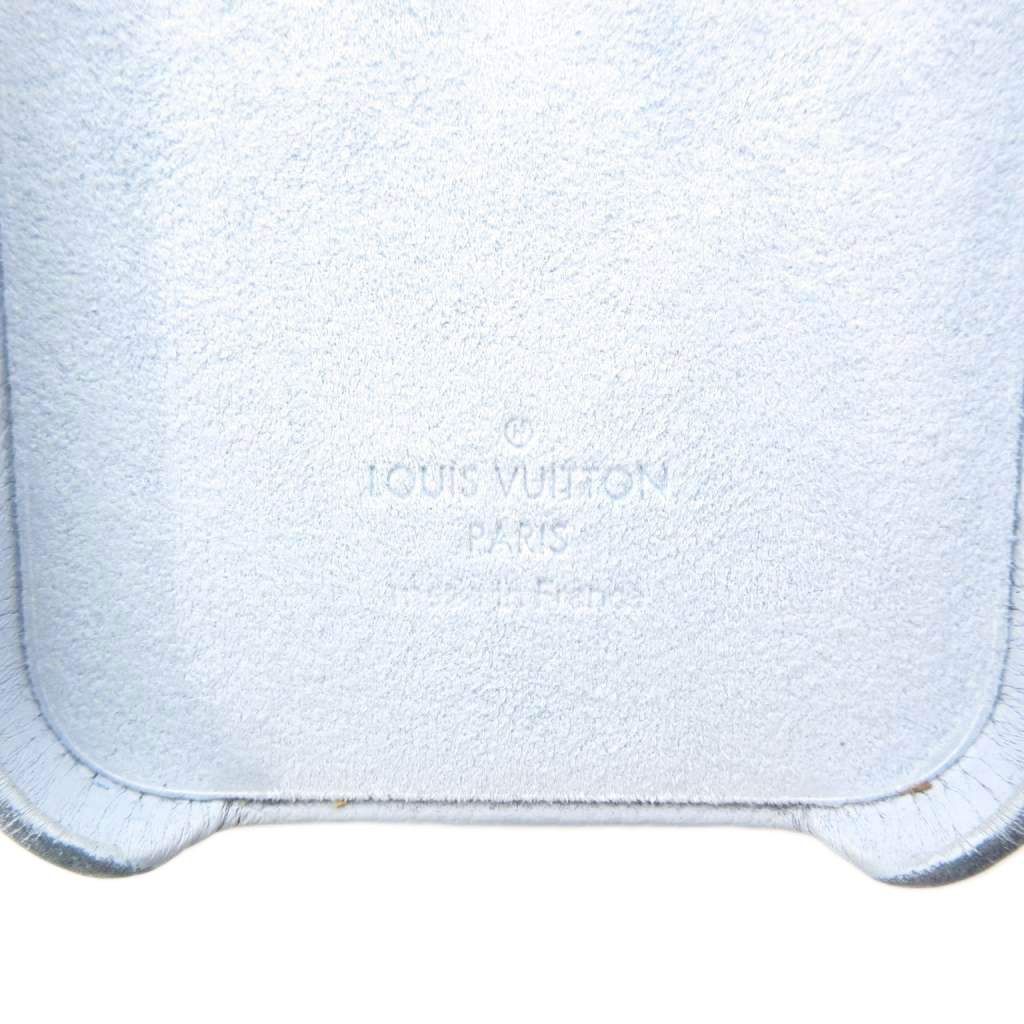 ルイヴィトン LOUIS VUITTON モノグラム バンパー iPhone13 Pro