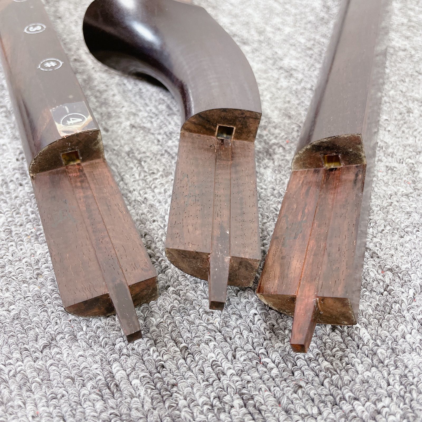 三味線 細棹 金細 一本溝 紫檀 子持ち綾杉彫 犬皮 綾杉胴 和楽器