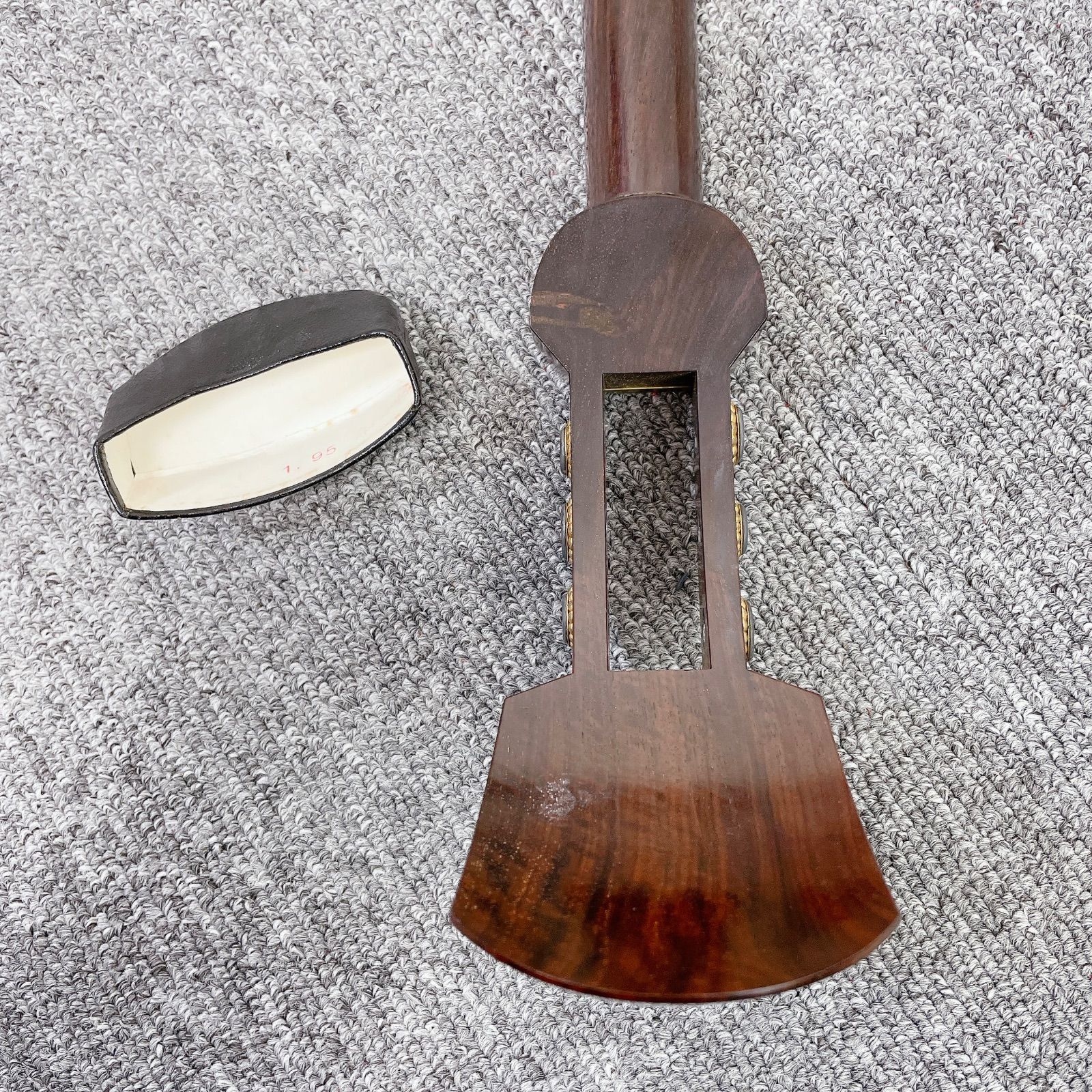 三味線 細棹 金細 一本溝 紫檀 子持ち綾杉彫 犬皮 綾杉胴 和楽器