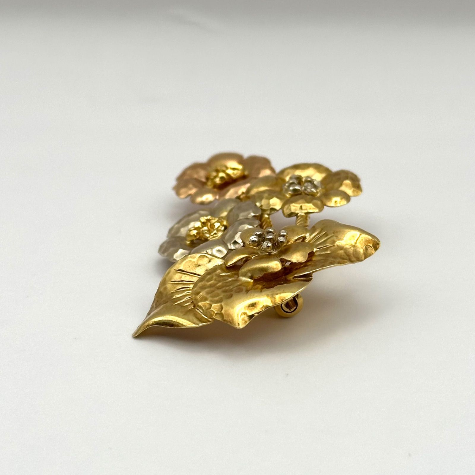 美品】SIDRA シドラ 750刻印 K18 ブローチ フラワーモチーフ ITALY 8.5