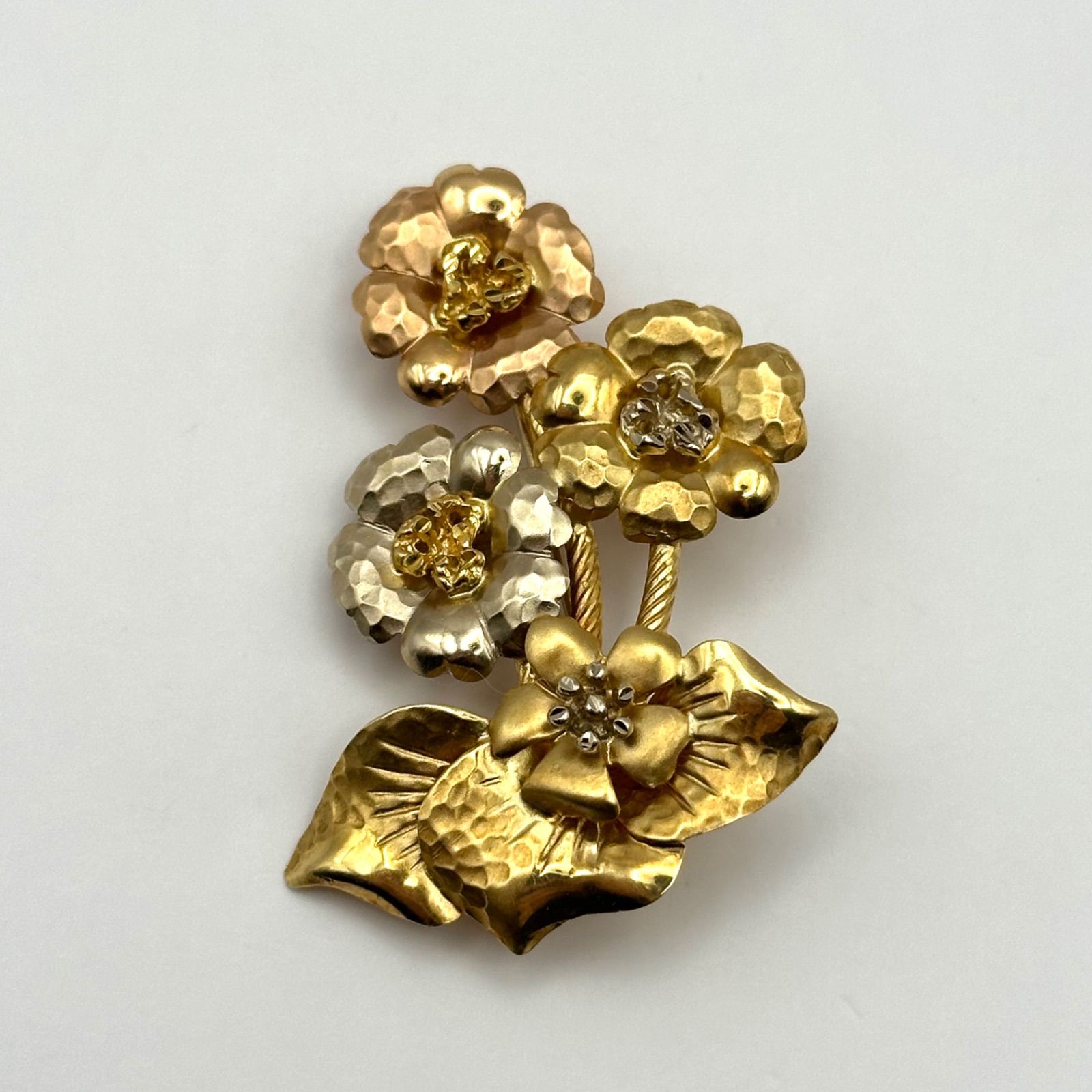 美品】SIDRA シドラ 750刻印 K18 ブローチ フラワーモチーフ ITALY 8.5