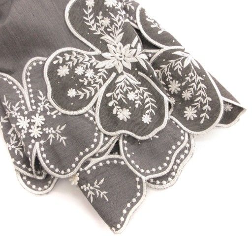 ViaFaburrica ヴィアファブリカ　花柄刺繍　コート　M-L ベージュ系 ヴィアファブリカ Via Faburrica ジャケット M-L 花柄 刺繍 ロング