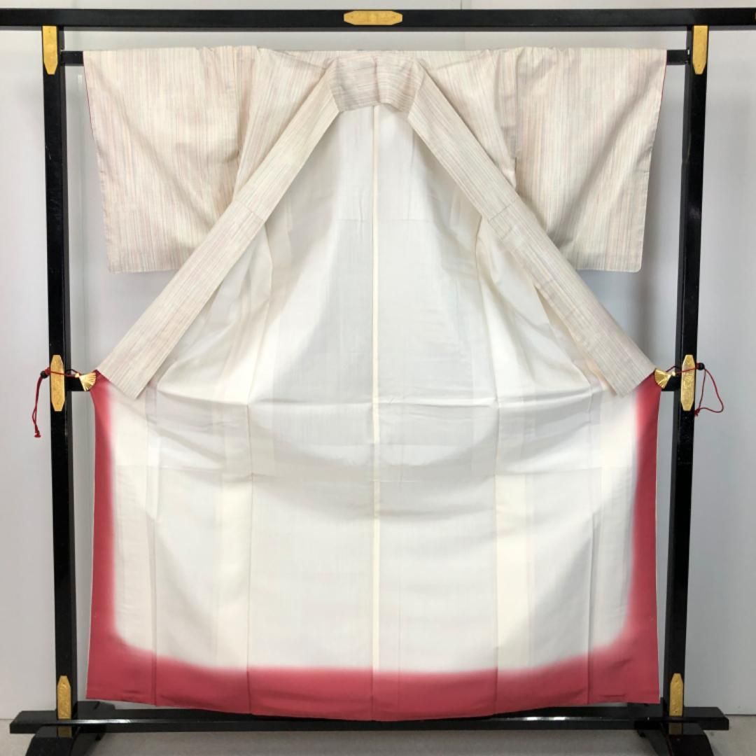 ☆ 本場大島紬 白大島 証紙付 花柄模様 乳白色 K-5305 本場大島紬 白大島 縦柄模様 乳白色 K-5600 - メルカリ