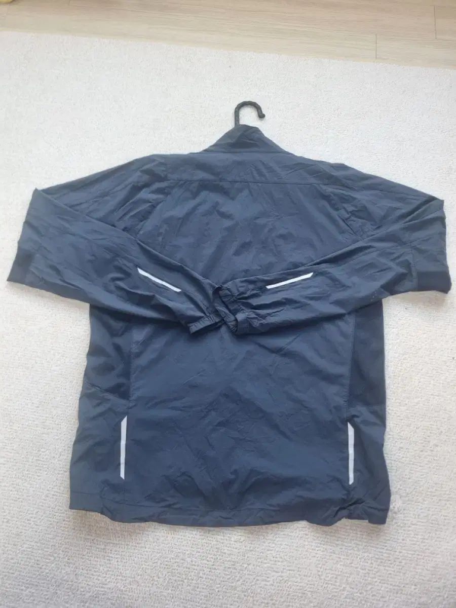 ARC TERYX アークテリクス ウィンドブレーカー ジャケット ネイビー