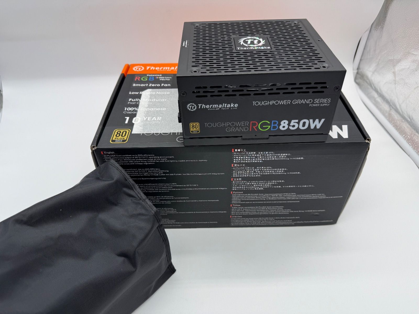 高耐久 Thermaltake PC電源 850 W 80 PLUS GOLD RGBファン搭載 フルモジュラー