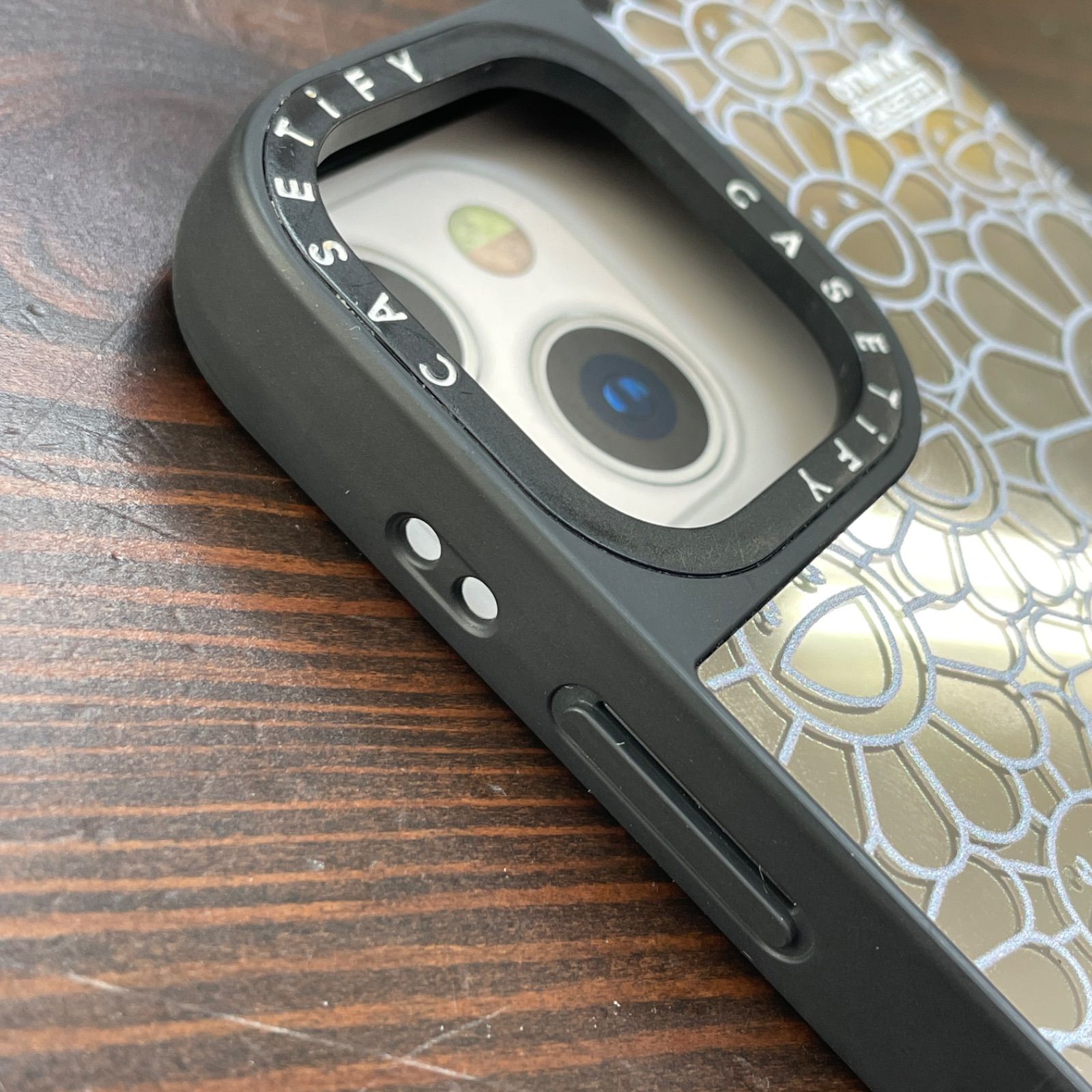 ✨美品✨CASETiFY×村上隆 iPhone15用ケース コラボ商品 MagSafe対応