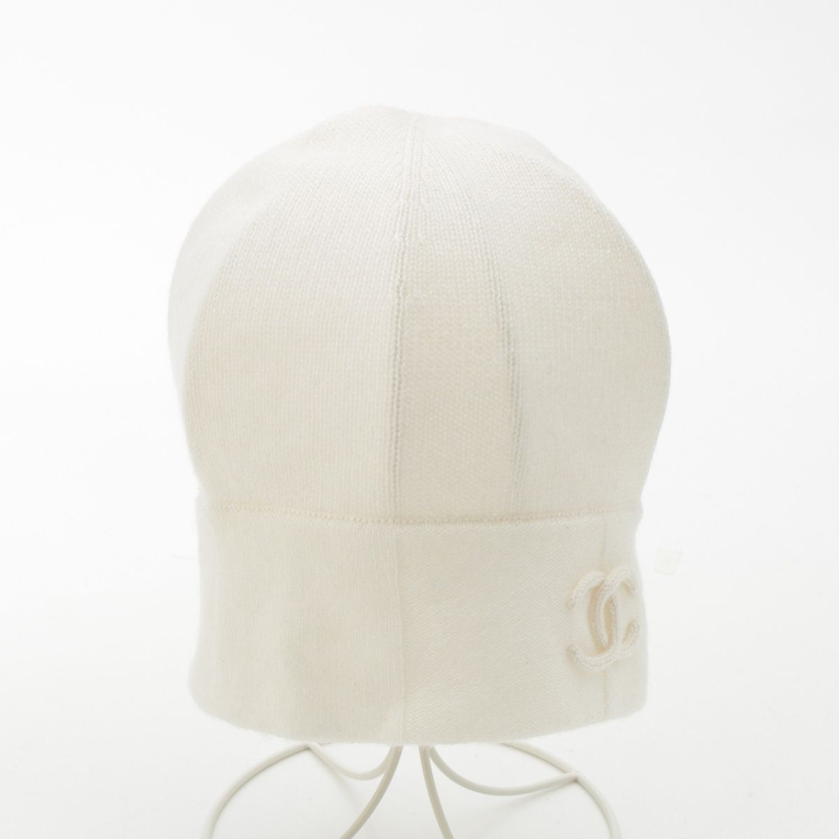 シャネル カシミヤ コットン ココマーク ニットキャップ 帽子 ホワイト シャネル カシミヤ コットン ココマーク ニットキャップ 帽子 ホワイト