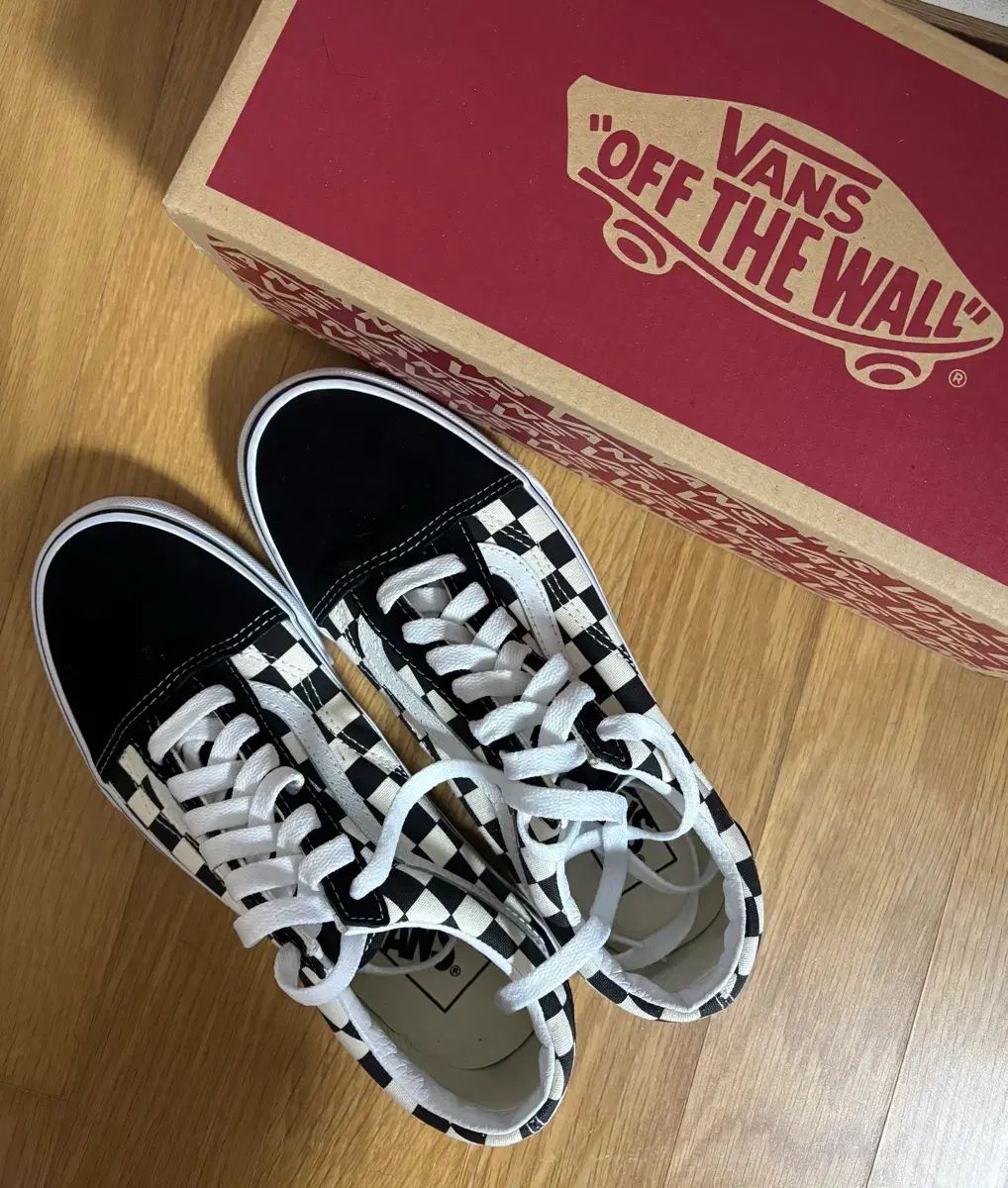 【新品未使用】VANS oldskool チェッカーボード ブラック×ホワイト VANS オールドスクール チェッカーボード ブラック/ホワイト 新品