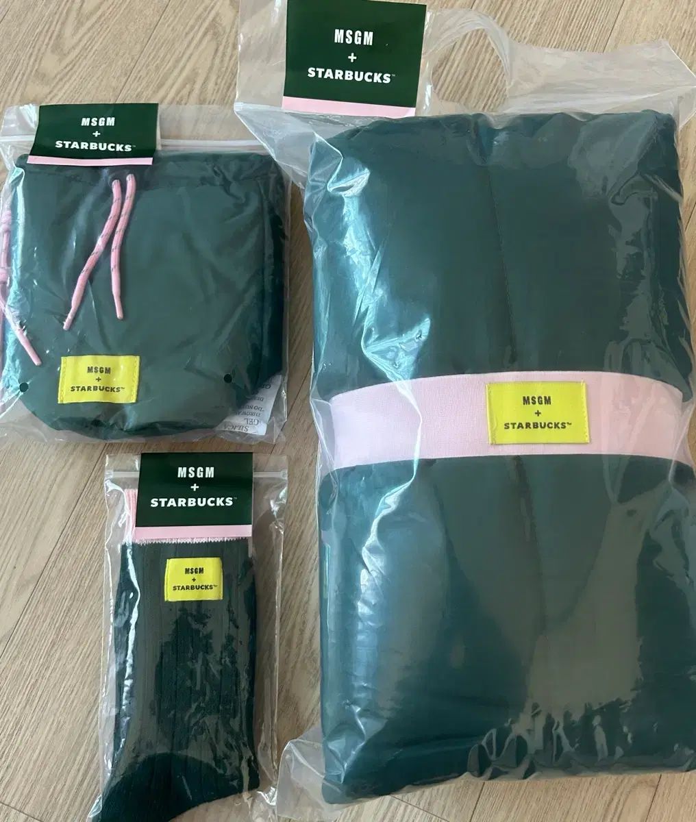 2025 スターバックス 冬 フリークエンシー MSGM コラボ グリーンセット