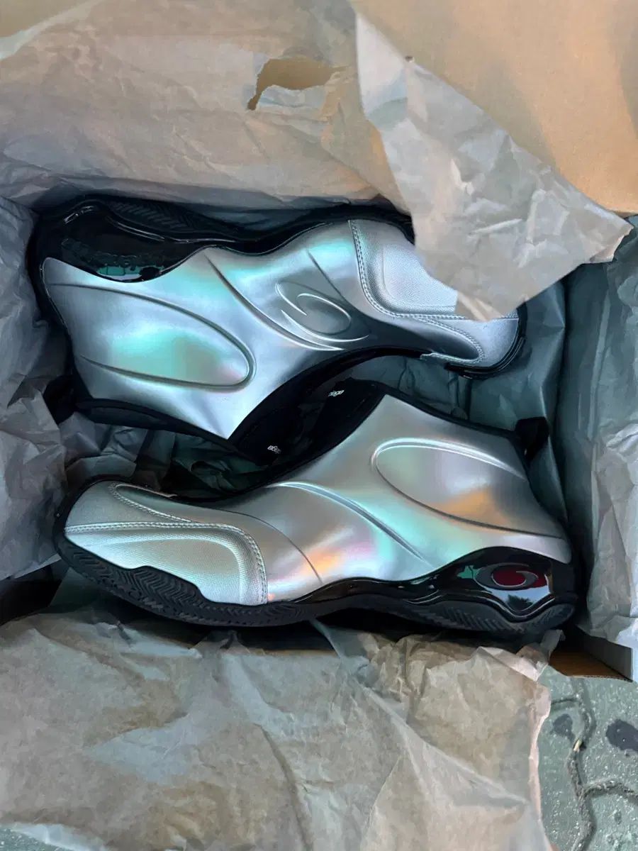 43 バレンシアガ バスケットボール シルバー