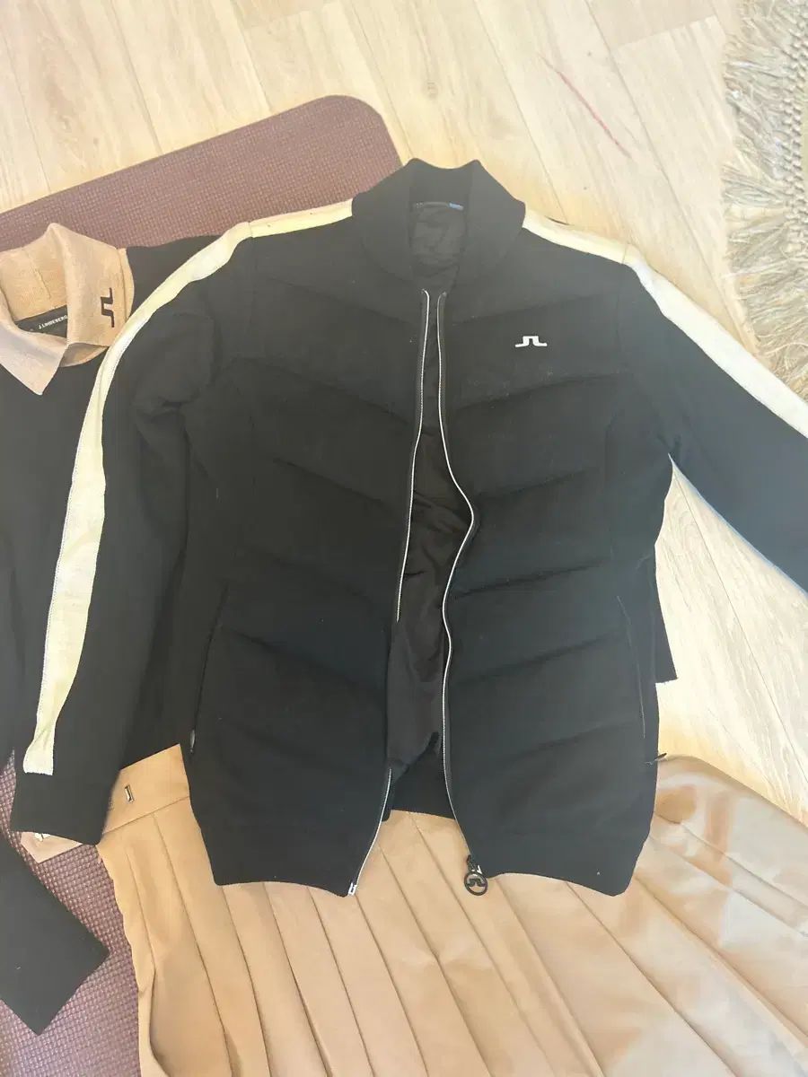 J リンドバーグ ブラック ダウンジャケット XS 55