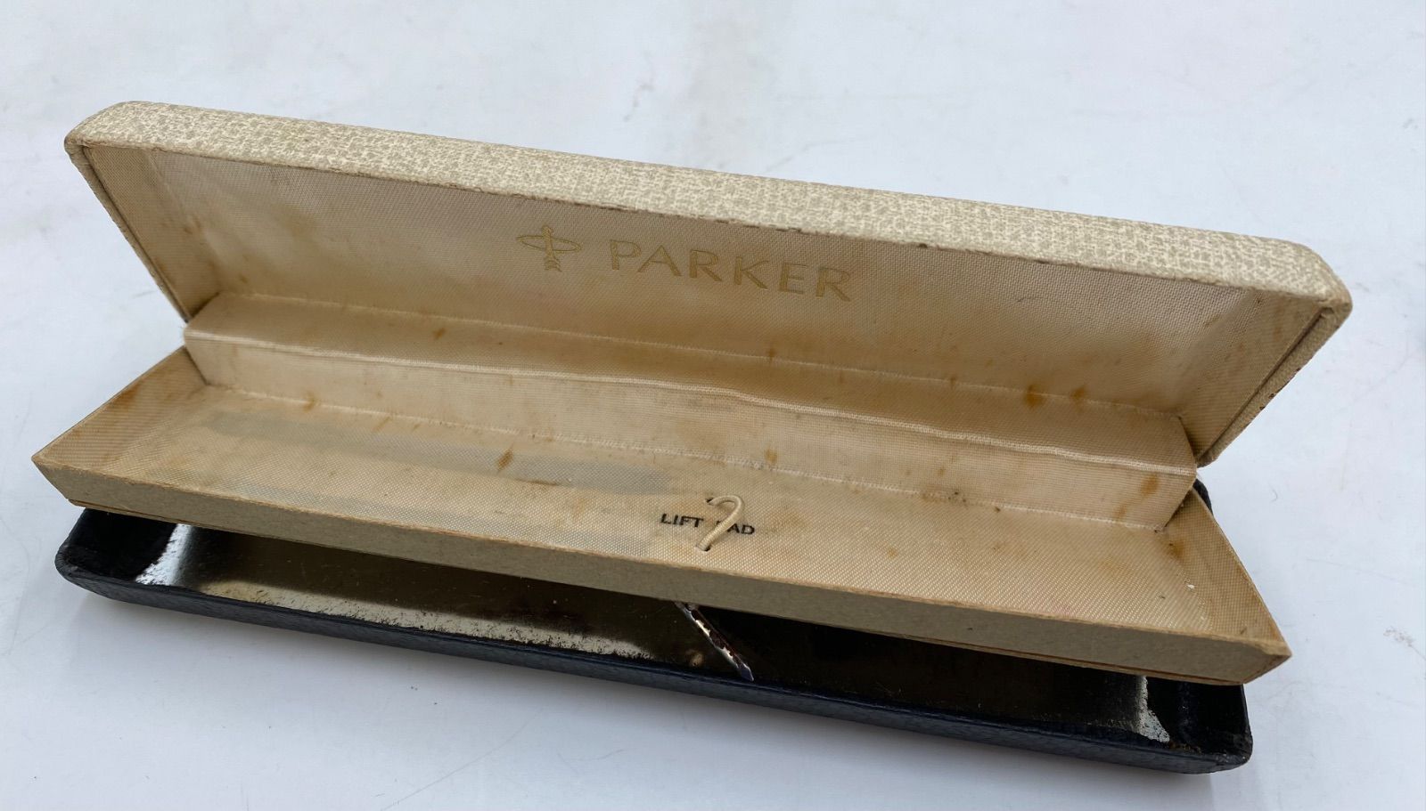 ボルドー ゴールド