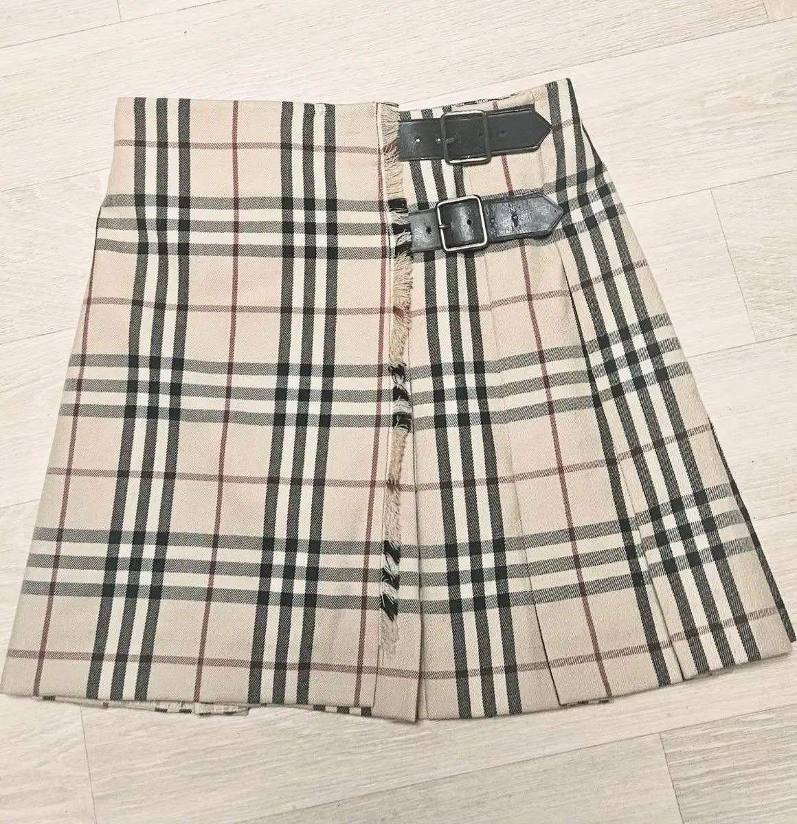 かわいい　Burberry ノバチェック　ラップスカート　巻きスカート　38 M BURBERRY バーバリー ノヴァチェック Nova Check ラップ Rab(ラブ