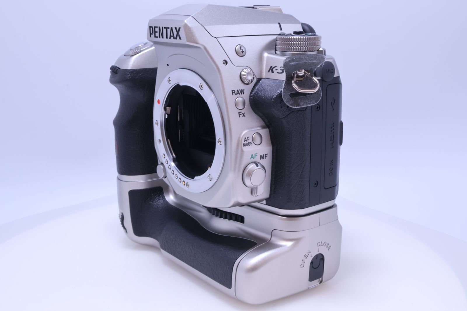 デジタル一眼レフカメラ