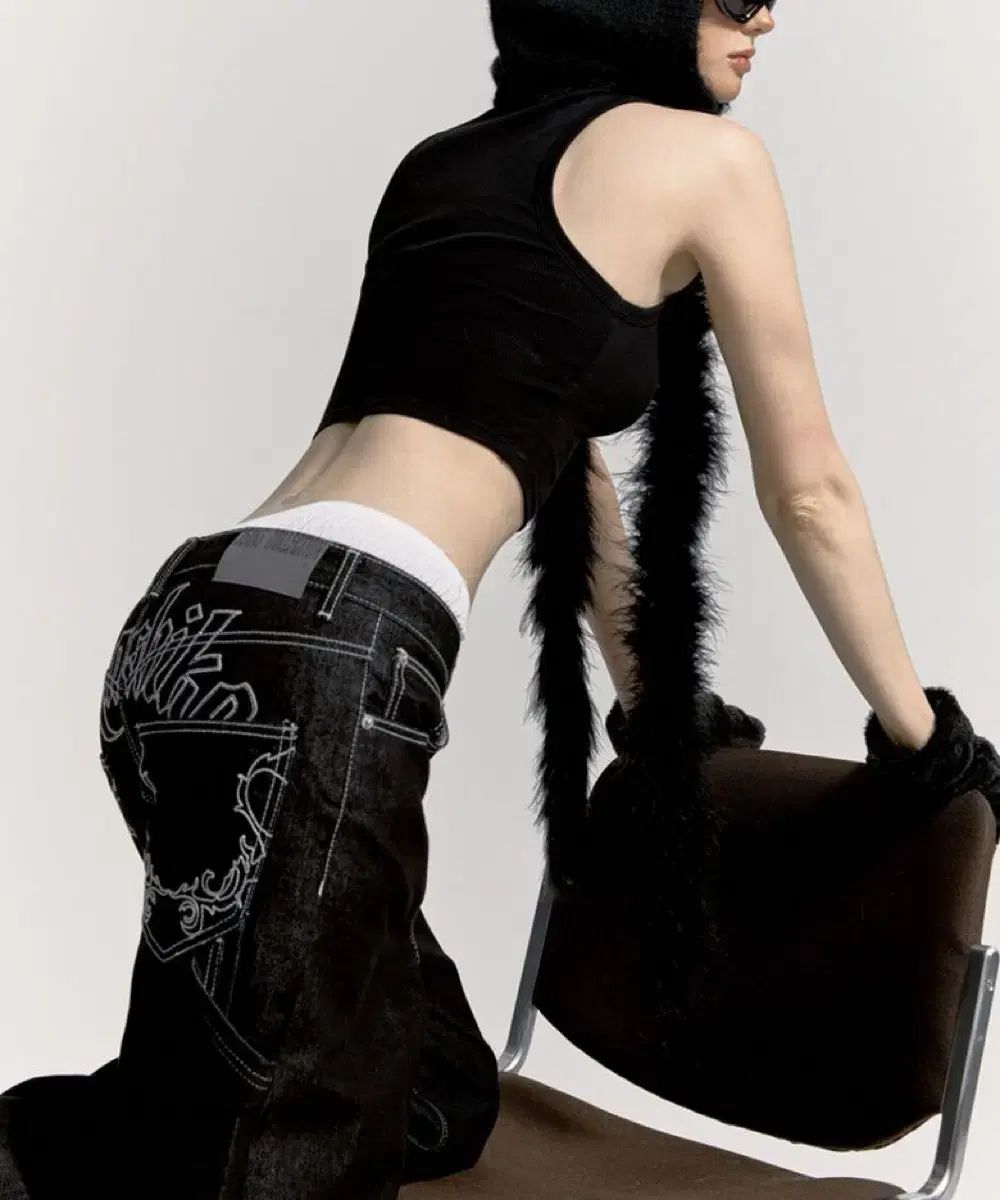 カシコ ノンフェイド デニム ブラック ワイドパンツ