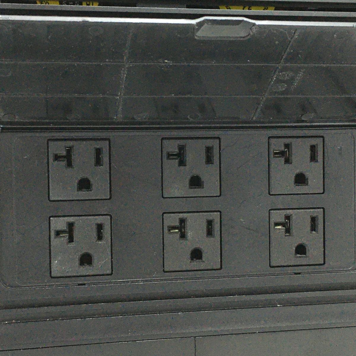 ポータブル電源