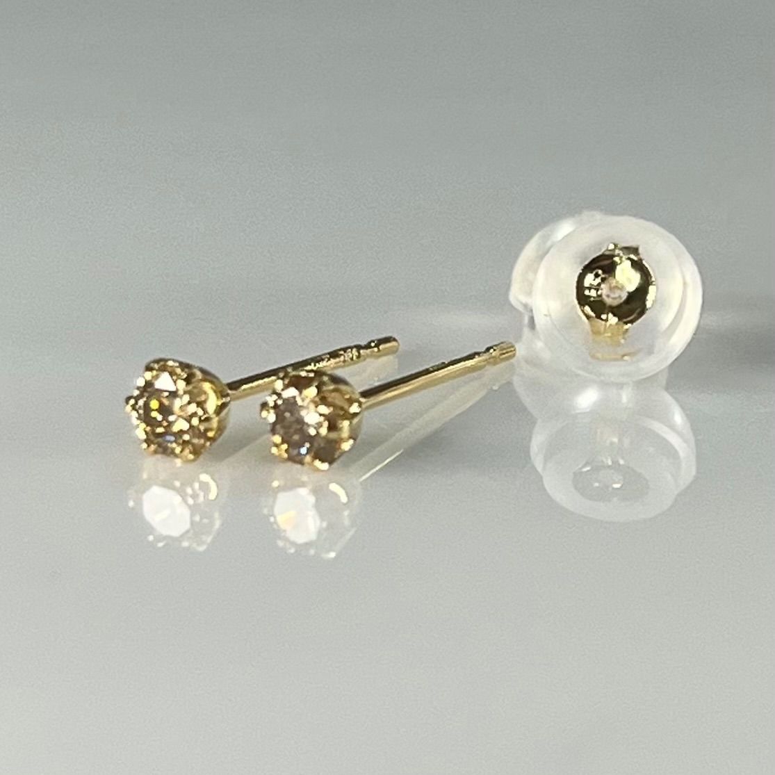 K18 天然ダイヤモンド ピアス 計0.1ct ブラウン系 鑑別カード付