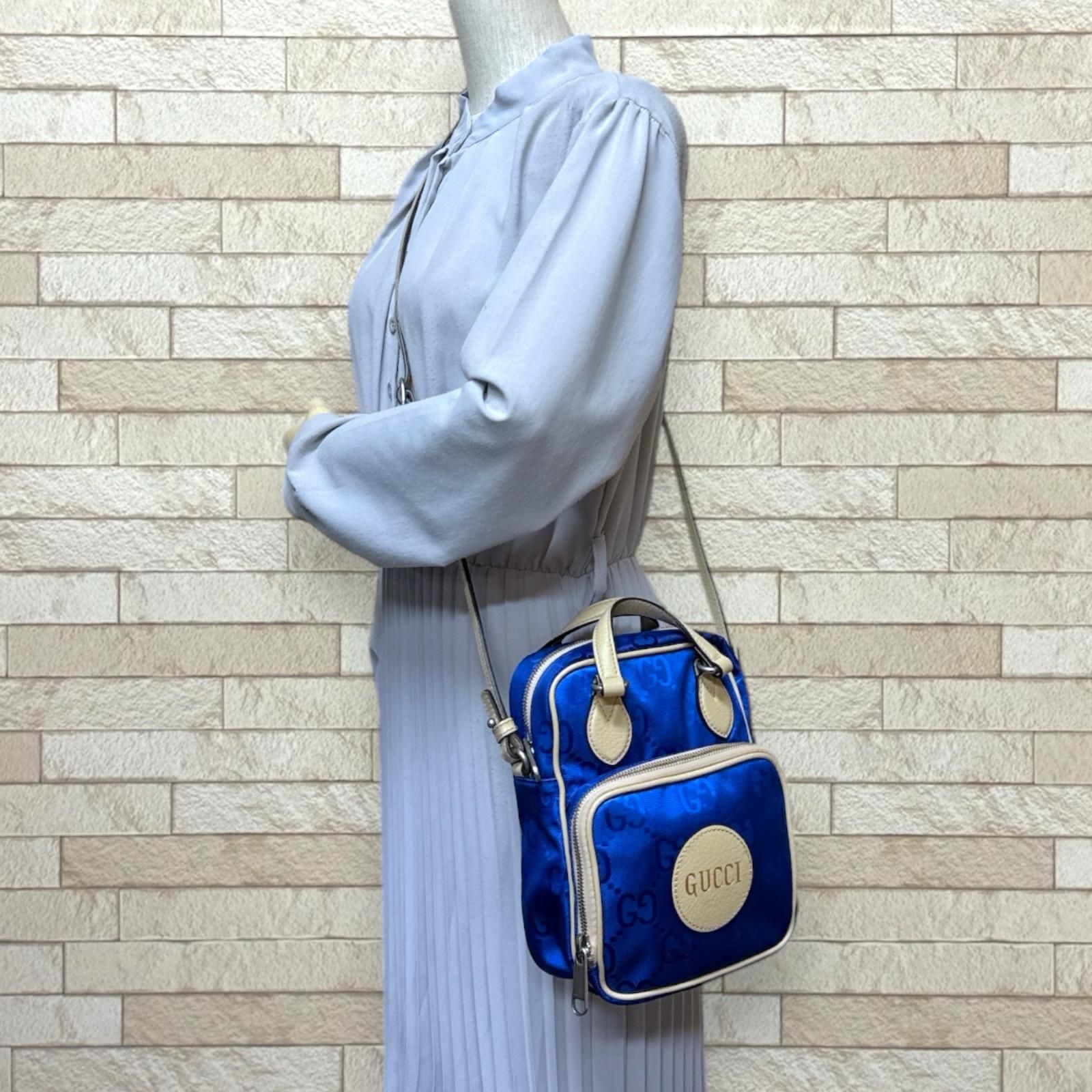グッチ オブザグリッド ショルダーバッグ ナイロン 625850 ブルー ユニセックス GUCCI  中古 グッチ オブザグリッド ショルダーバッグ ナイロン 625850 ブルー ユニ