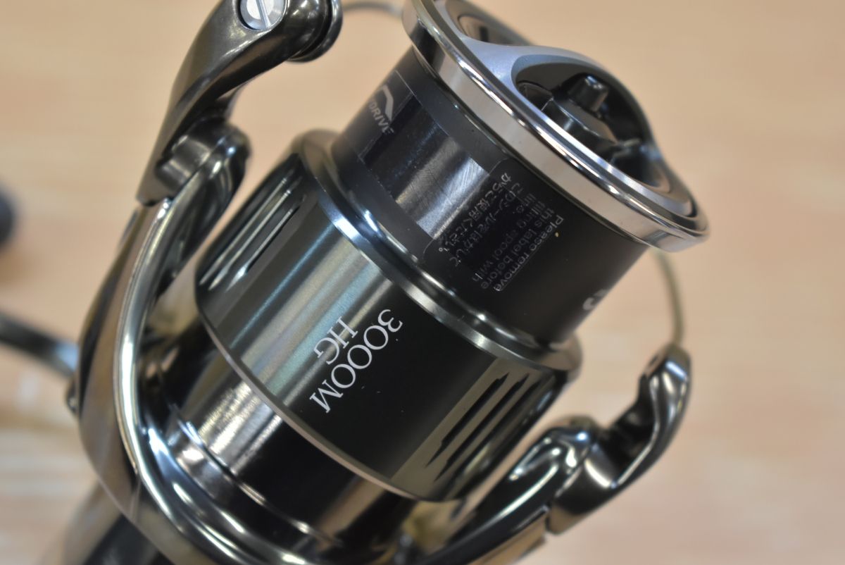シマノ 22 ステラ 3000MHG 未使用品 SHIMANO STELLA スピニングリール