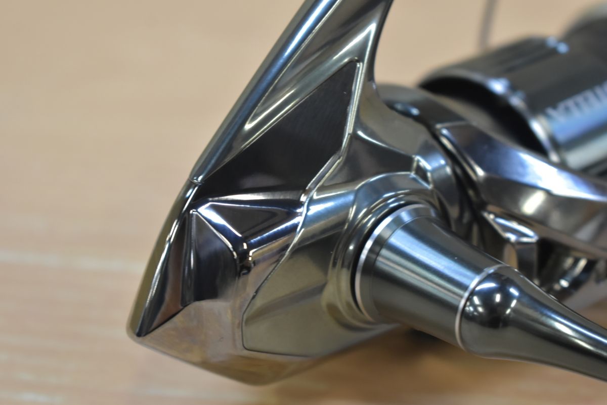 シマノ 22 ステラ 3000MHG 未使用品 SHIMANO STELLA スピニングリール