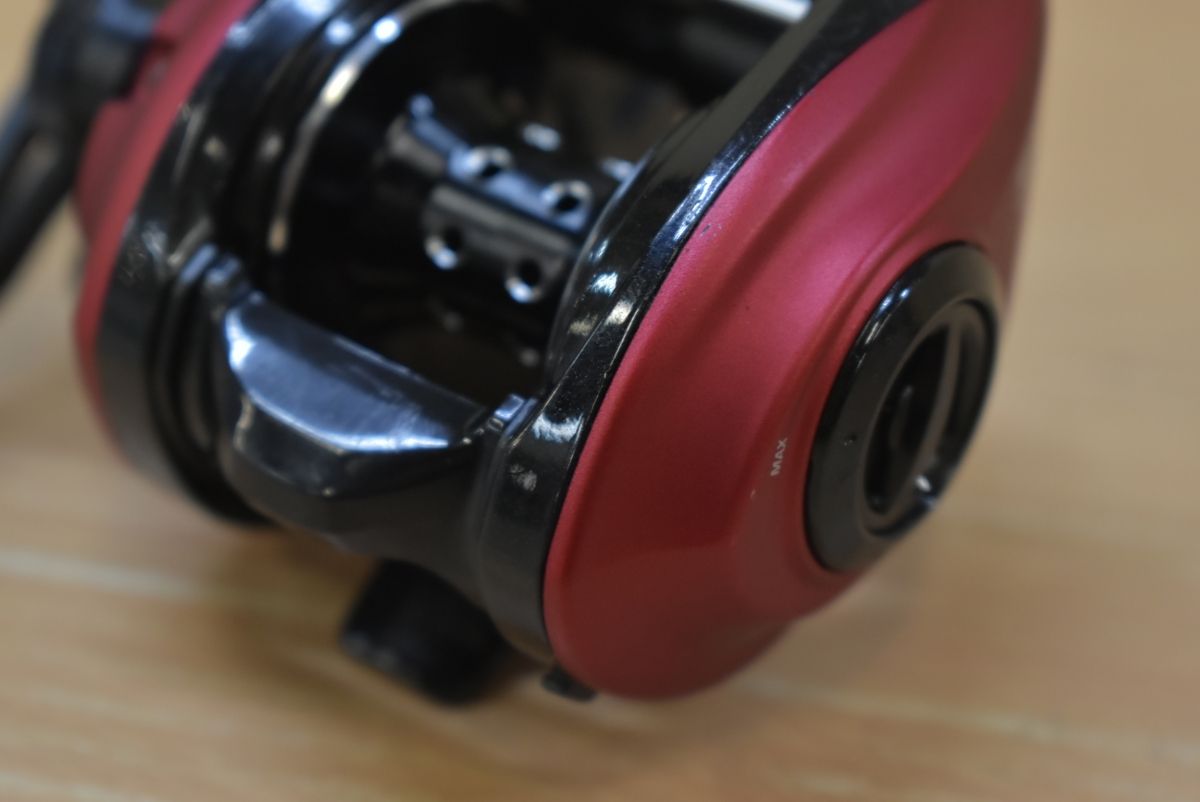 アブガルシア レボ ロケット 左 ベイトリール Abu Garcia REVO ROCKET バスフィッシング バス釣り ブラックバス 等 偏光サングラス ベイトリール(ルアー用) 