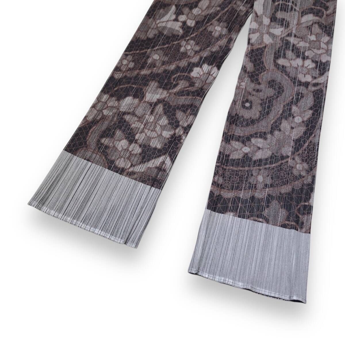  PLEATS PLEASE パンツ 花柄プリーツパンツ サイズ2 PP 86 JF 443 プリーツプリーズ イッセイミヤケ スラックス パンツ