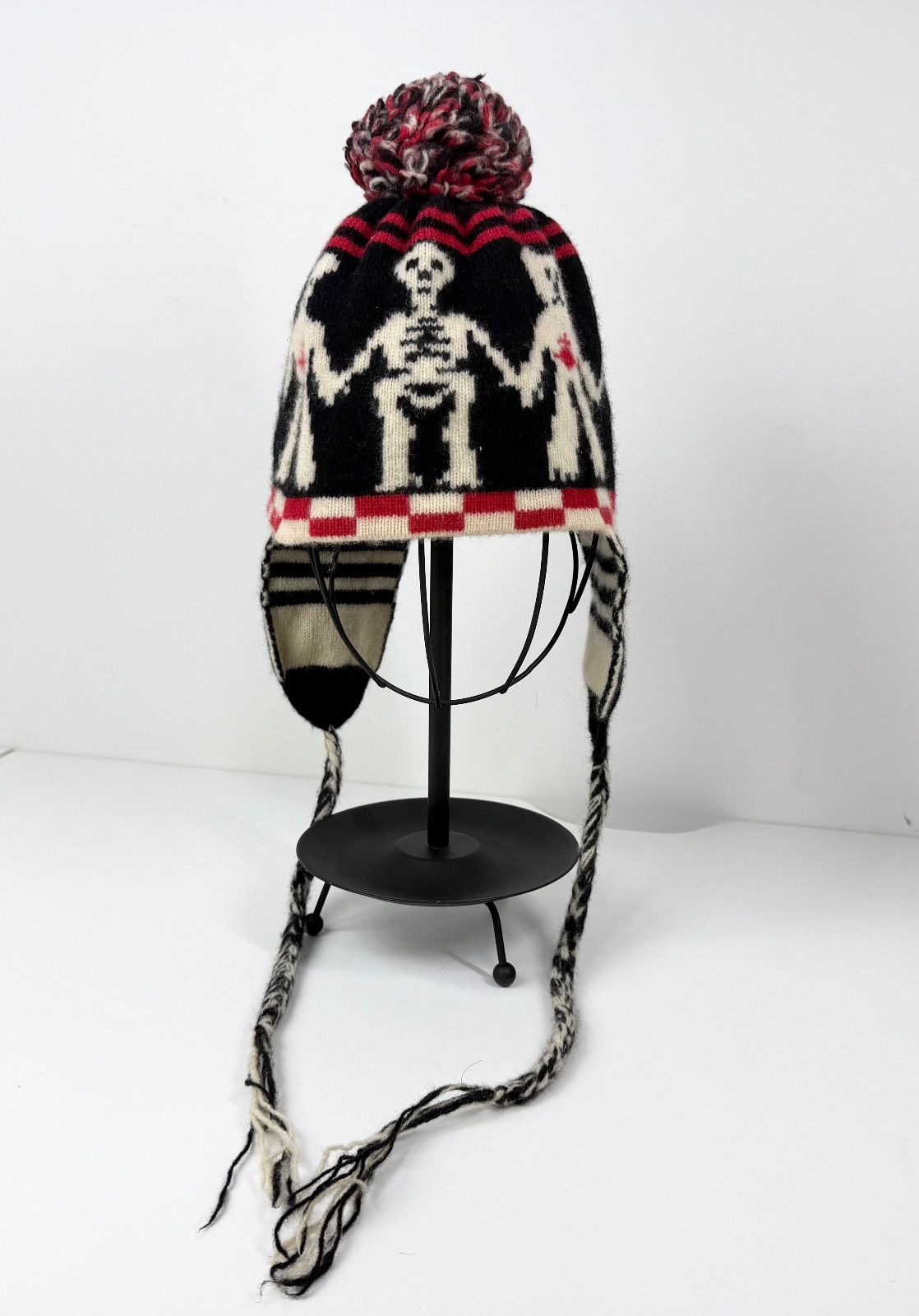 中古品】Vivienne Westwood フラップ付き ニット帽 ヴィヴィアン