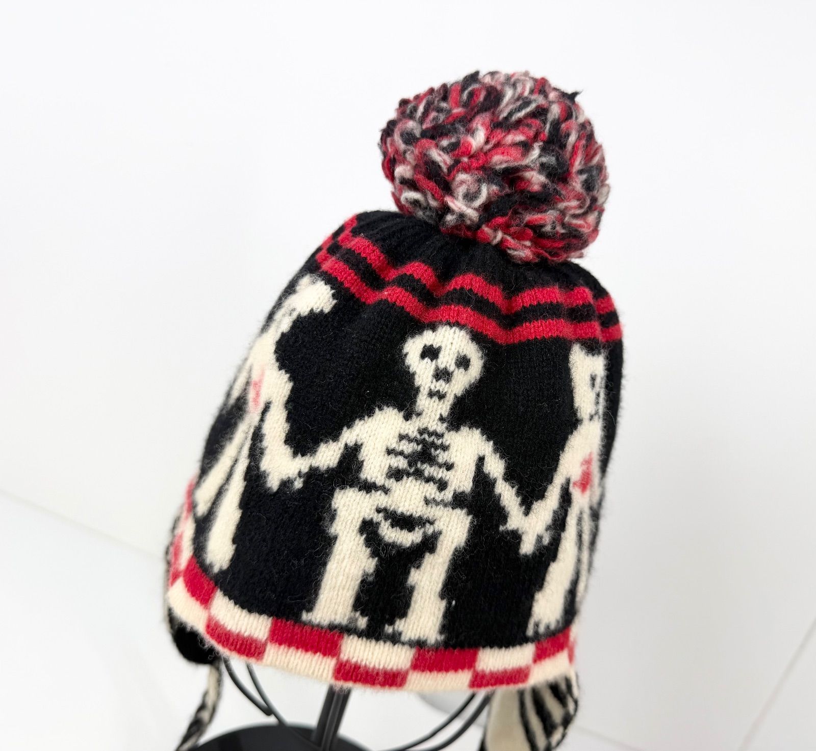 中古品】Vivienne Westwood フラップ付き ニット帽 ヴィヴィアン