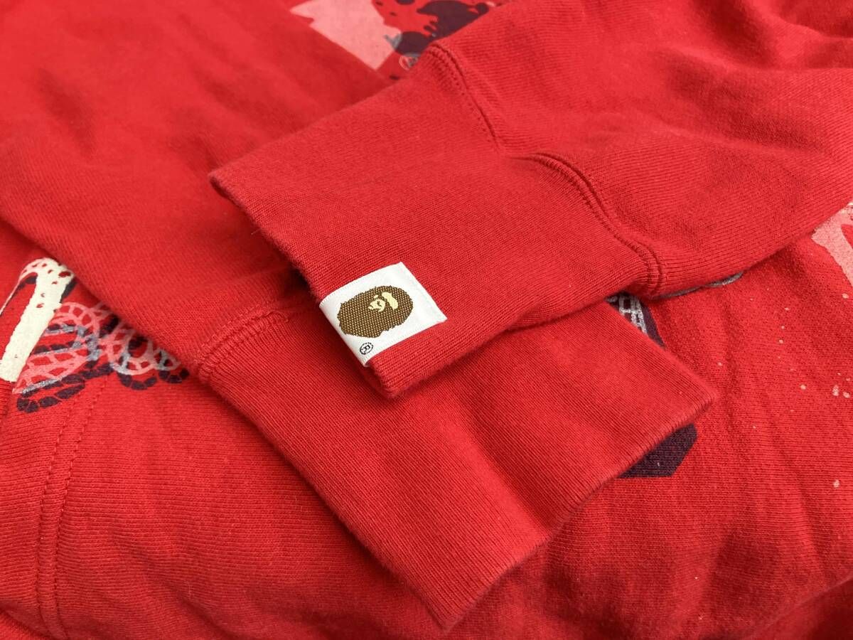 メル75674ページ 他の方のご購入お控え下さい。 A BATHING APE アベイシングエイプ パーカー プルオーバー 赤 レッド