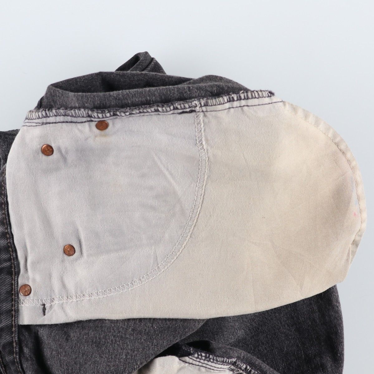 テーパードデニムパンツ カナダ製