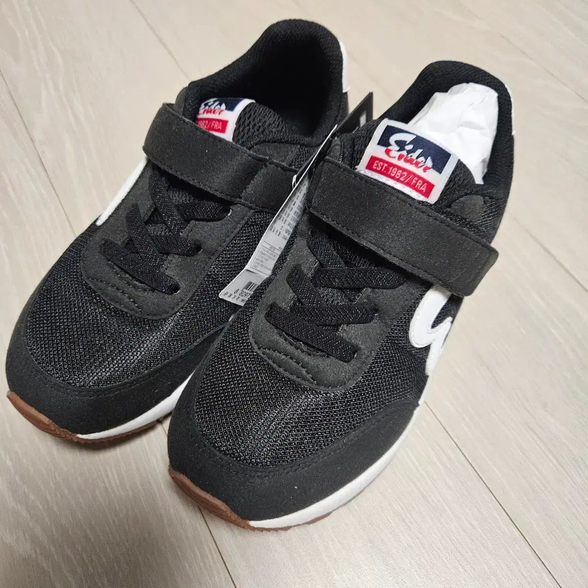 アイダー スニーカー 220 新品