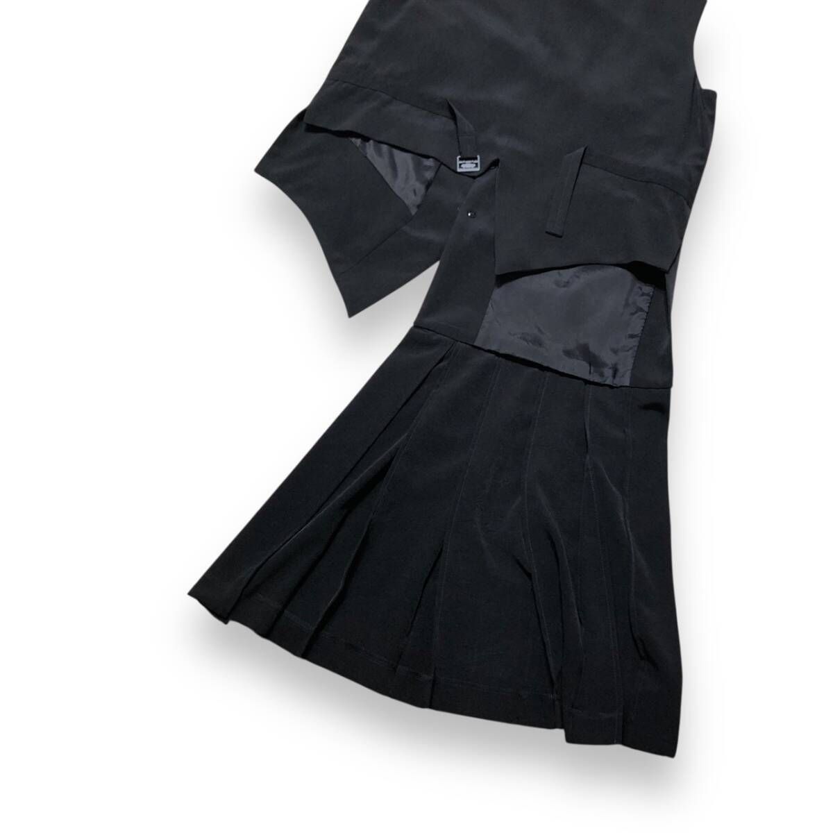 25ss／YOHJI YAMAMOTO POUR HOMME／TA TUXED PLEATED VEST／HP-V09-500