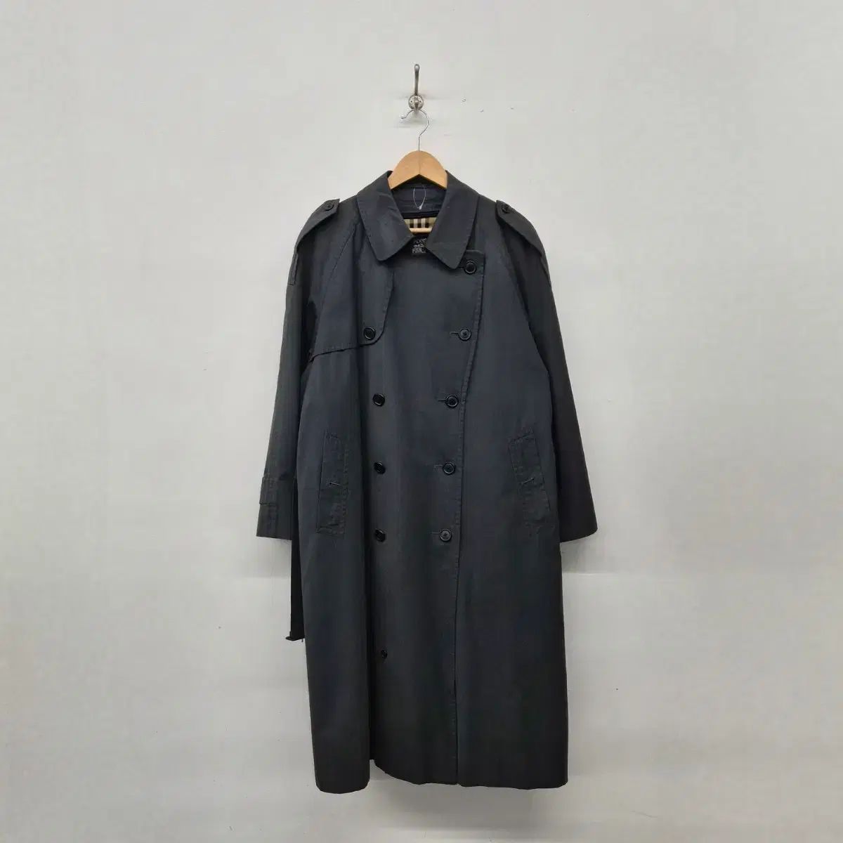 バーバリー ブラック ロング トレンチコート ユニセックス L - メルカリ
