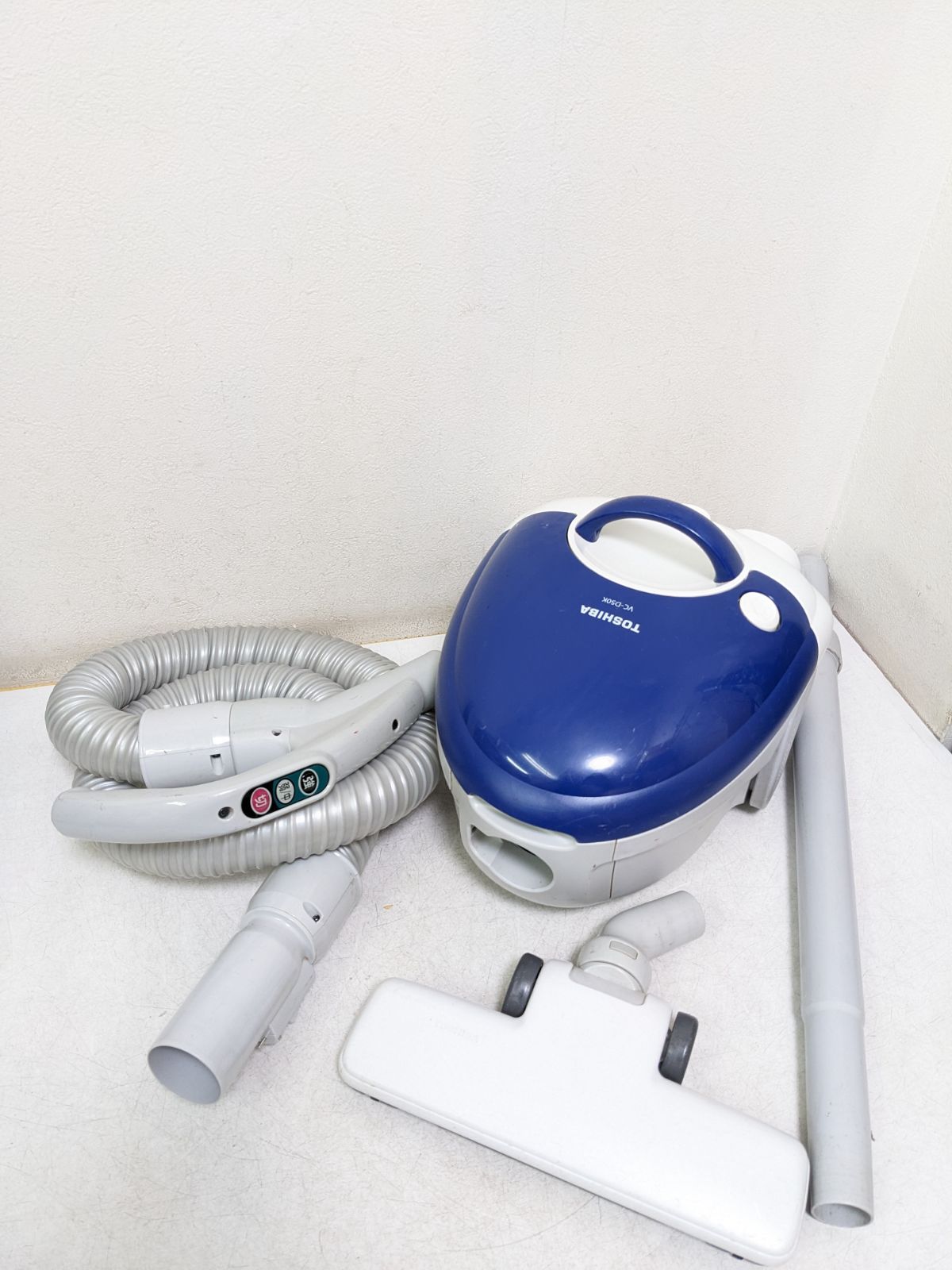 TOSHIBA VC-D50K-L 紙パック式掃除機 2016年製 - メルカリ