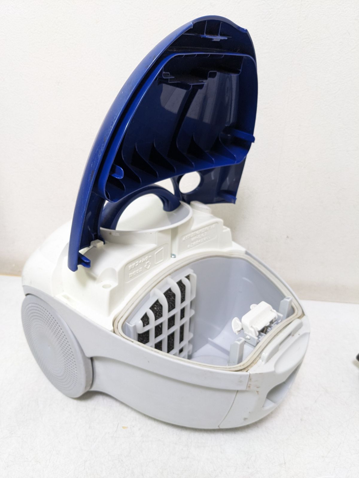 TOSHIBA VC-D50K-L 紙パック式掃除機 2016年製 - メルカリ